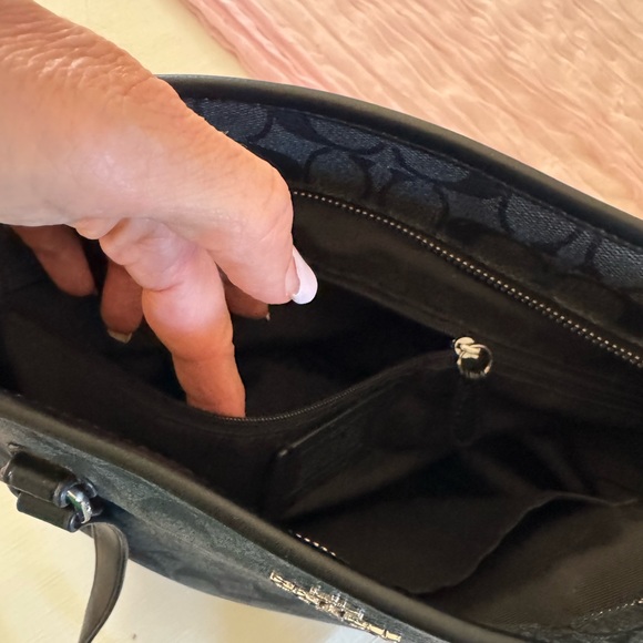 Coach Black and Gray Signature shoulder bag - Picture 12 of 12